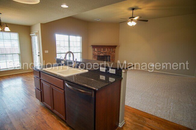 Building Photo - FOR LEASE | Broken Arrow | 3 Bed, 2 Bath H...