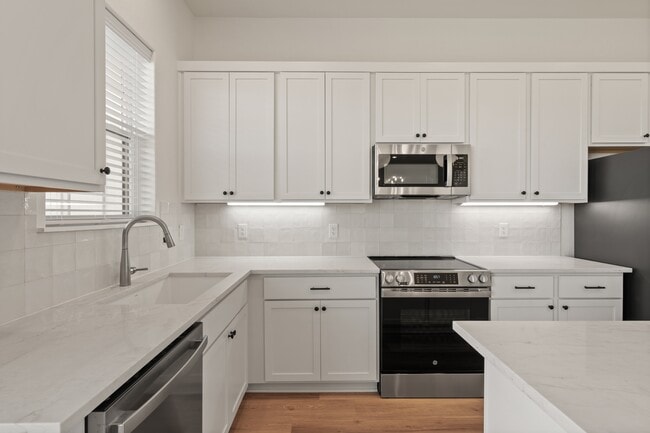 Building Photo - 6718 Abode Ave