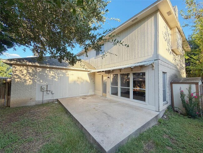 Building Photo - 1114 Black Locust Drive West