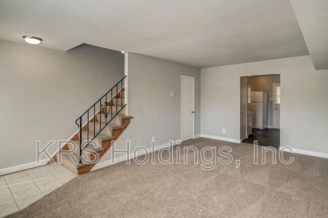 Building Photo - 5244 Goolsby Ct