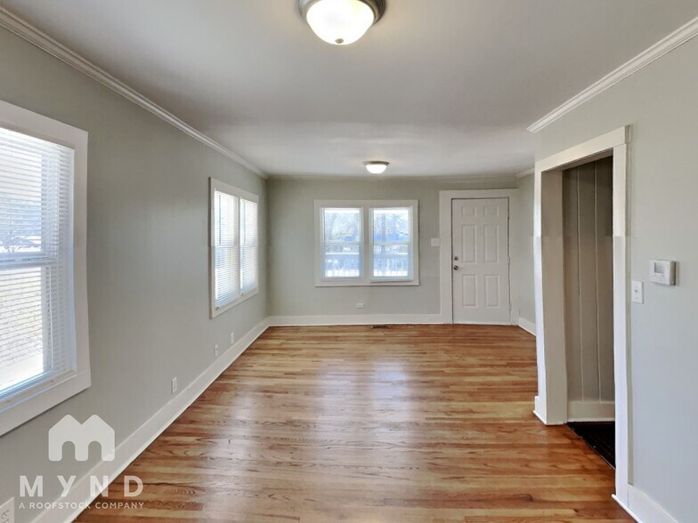 Building Photo - 536 Garst Dr