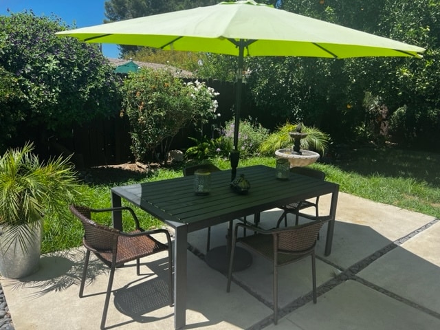 Outdoor Dining Room - 7439 Ostrom Ave