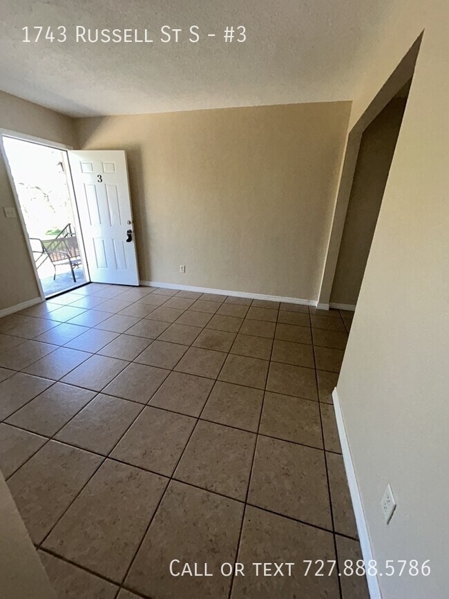 Building Photo - 1743 Russell St S