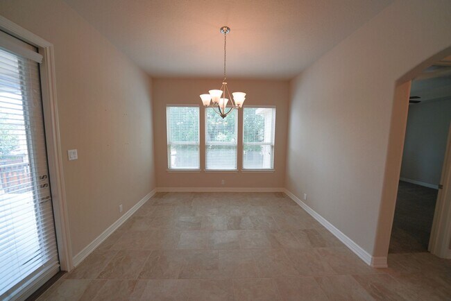 Building Photo - Wonderful Buffalo Crossing Rental in Cibol...