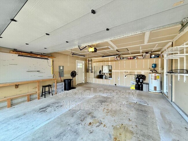 Building Photo - 9719 NE 60th Ave