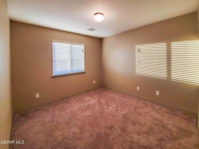 Building Photo - 13125 Lost Willow