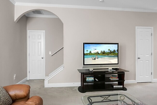 Building Photo - 1519 Thoroughbred Blvd