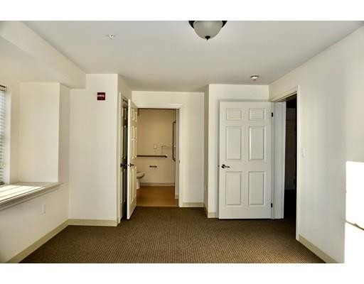 Building Photo - 259 Lowell St