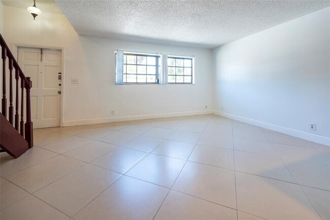 Building Photo - 3150 NW 88th Ave