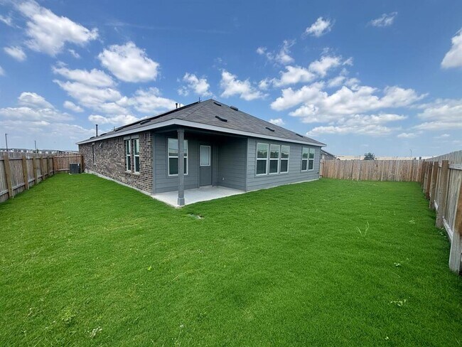 Building Photo - 144 Sky Meadows Cir