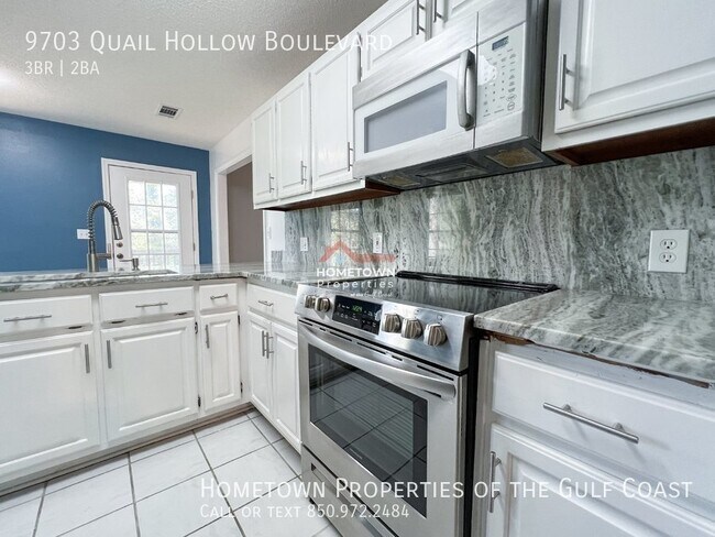 Building Photo - Charming 3BR/2BA Custom-Built Oasis with N...