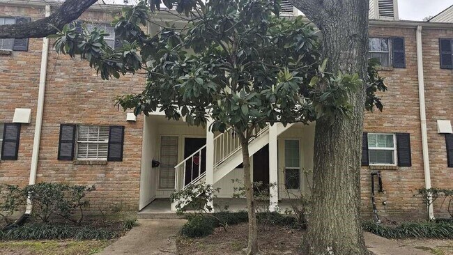 Building Photo - 881 Wax Myrtle Ln