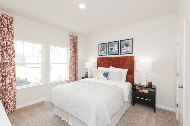 Building Photo - 866 Misty Holw Trl