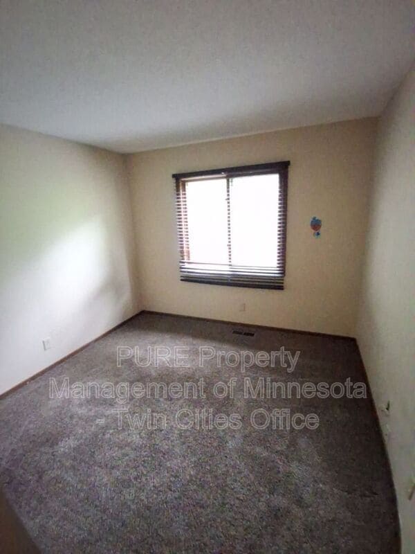 Building Photo - 5231 Balmoral Ln