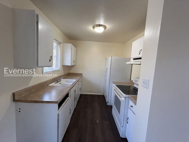 Building Photo - 1456 Bonita Dr