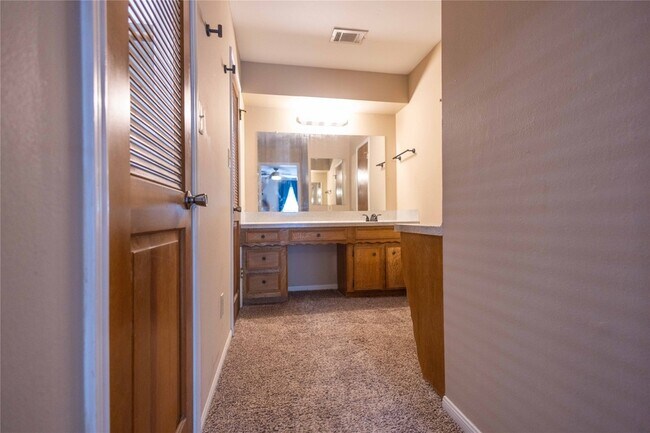 Building Photo - 27245 Kane Ln