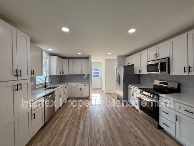 Building Photo - 312 Price Ave