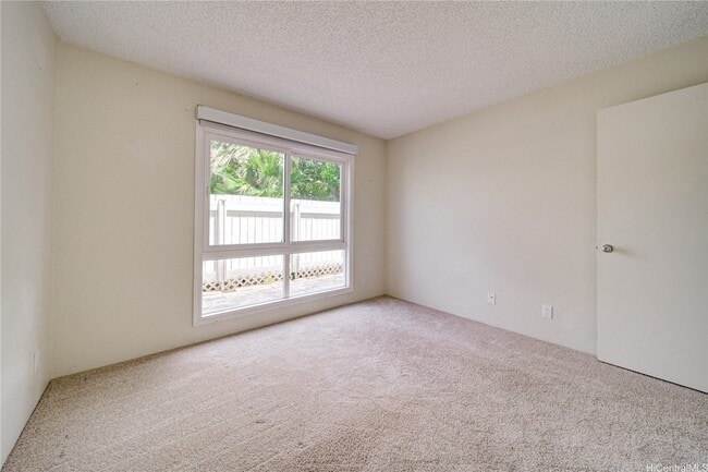 Building Photo - 7007 Hawaii Kai Dr
