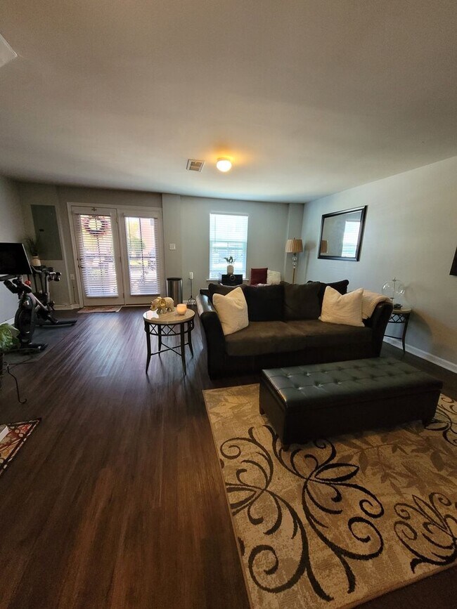 Building Photo - 7508 Luminary Dr