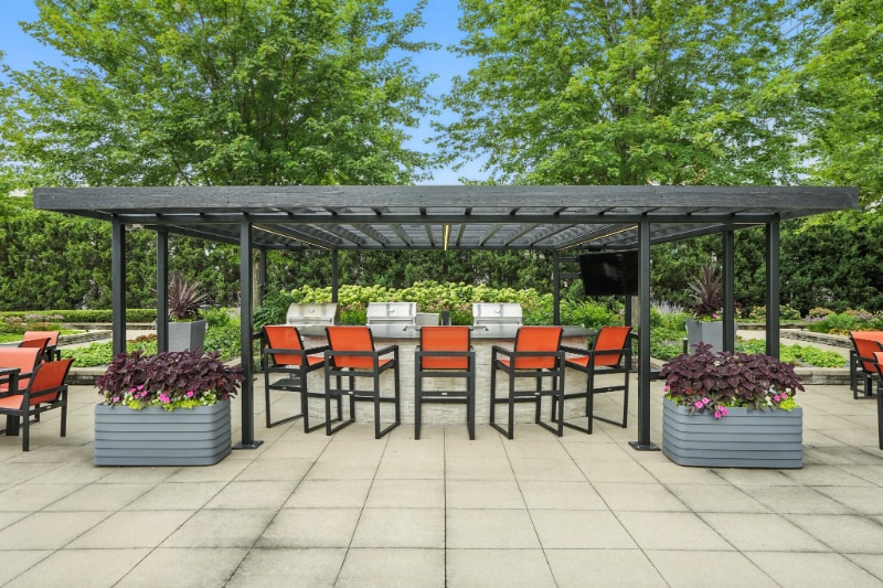 Building Photo - 155 Forest Ave