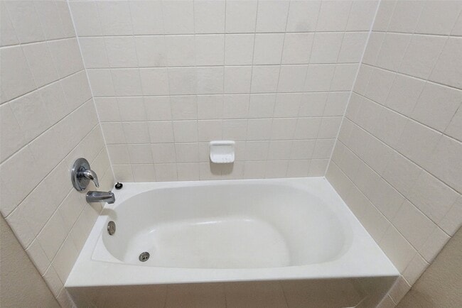 Building Photo - 4003 Hans St