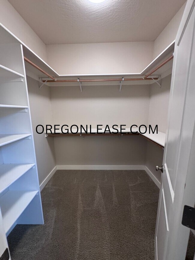 Building Photo - 3bed 2bath Cal Young Area home
