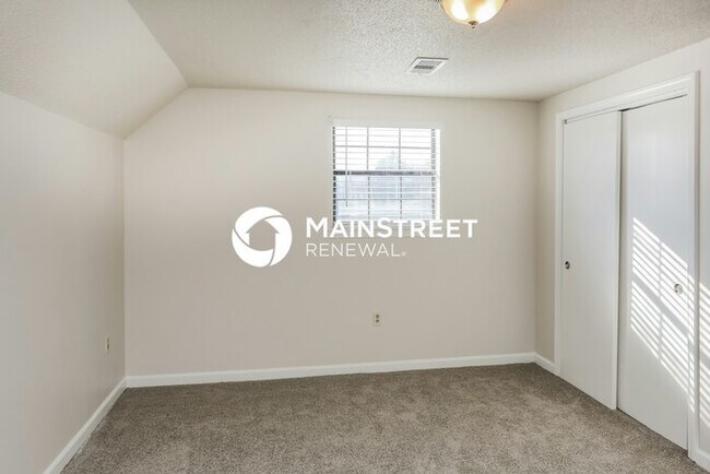 Building Photo - 4 Bedroom Pet-Friendly Home in Bartlett, TN with Main Street Renewal
