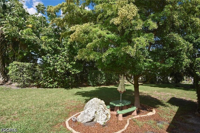 Building Photo - 4295 Island Cir