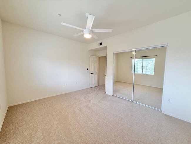 Building Photo - 9455 E Raintree Dr