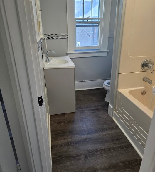 Bathroom - 485 Sawyer St
