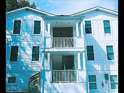 Building Photo - 1624 16th Ave S