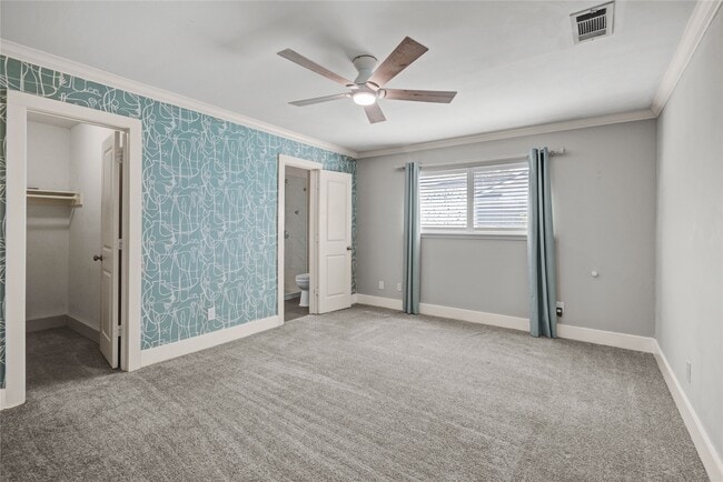 Building Photo - 10303 Greenwillow Dr