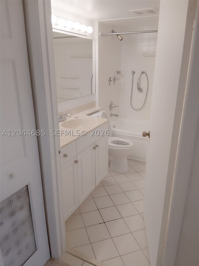 Building Photo - 2621 Village 102 Vlg