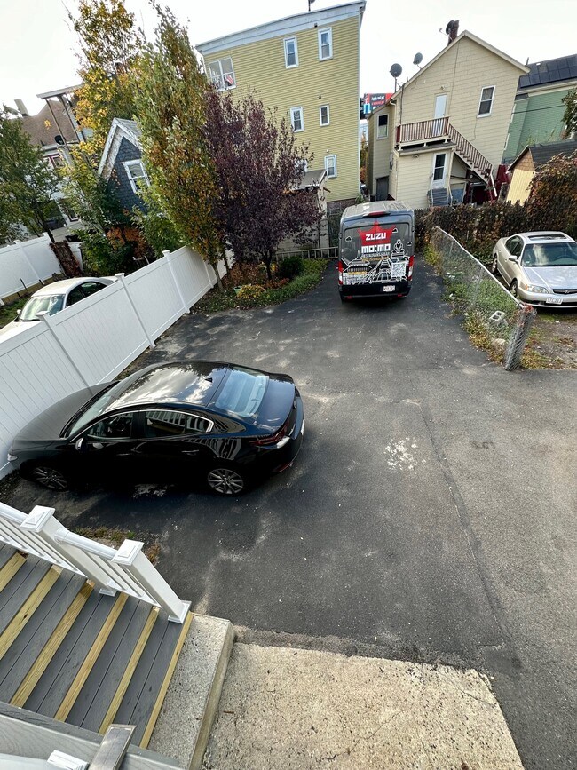 Building Photo - 148 Orange St