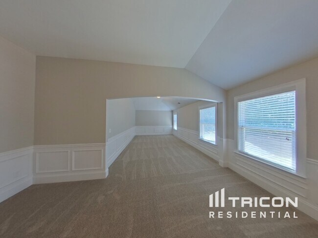 Building Photo - 105 Jaclaire Ln