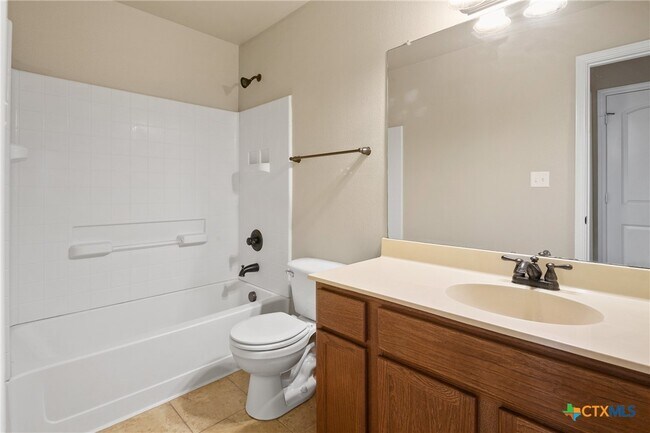 Building Photo - 314 Rosalie Dr