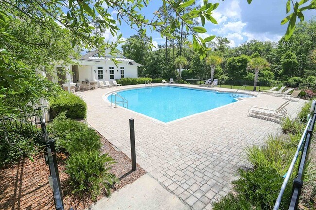 Building Photo - 56 Green Palm Ct