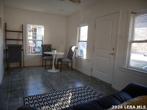 Building Photo - 1820 Ruiz St