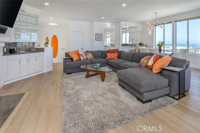 Building Photo - 216 23rd St