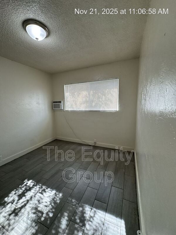 Building Photo - 340 S Blackstone St