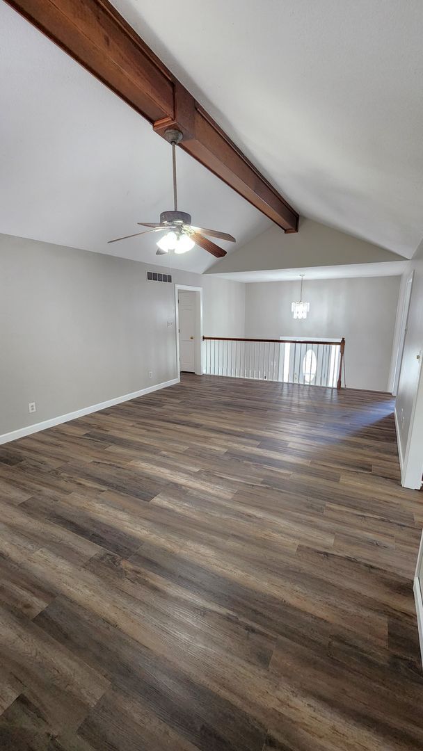 Building Photo - Lake Sherwood Executive 4BR, 3BTH home in Washburn Rural Schools!