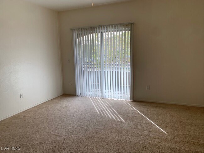 Building Photo - 833 Aspen Peak Loop