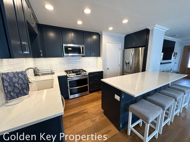 Building Photo - Charming 3BR / 2BA Single-Story Home in Co...