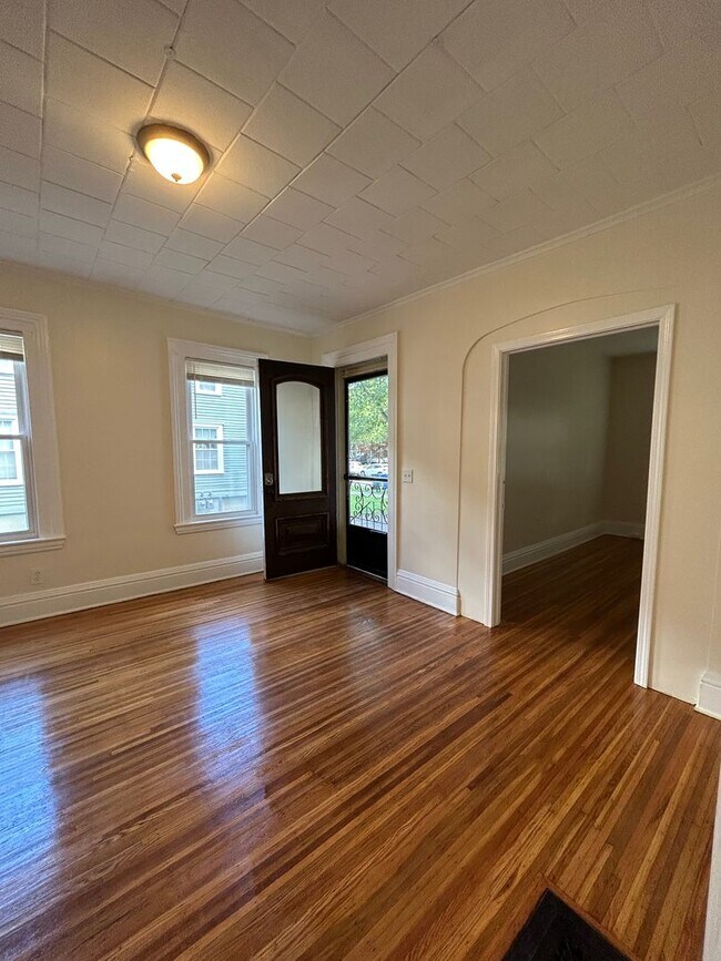 Building Photo - 205-207 Berkeley St