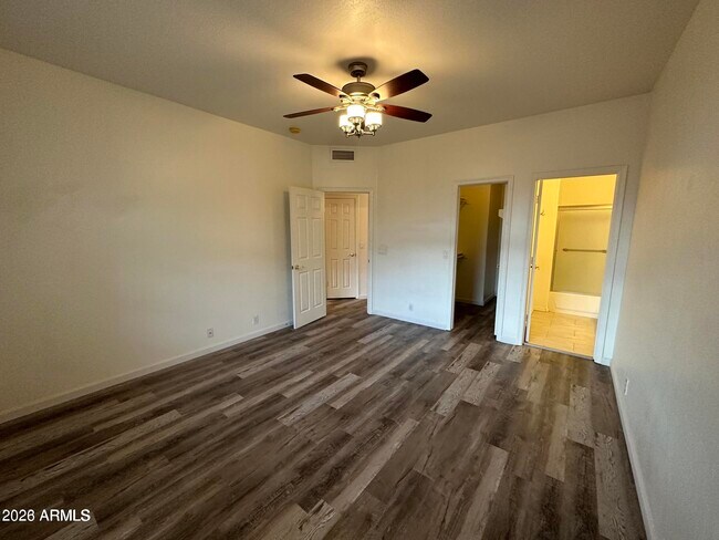 Building Photo - 3169 E Desert Flower Ln