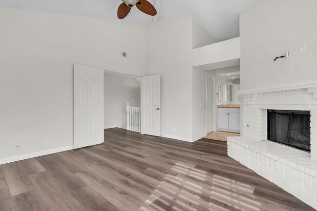 Building Photo - 33212 Ocean Bright