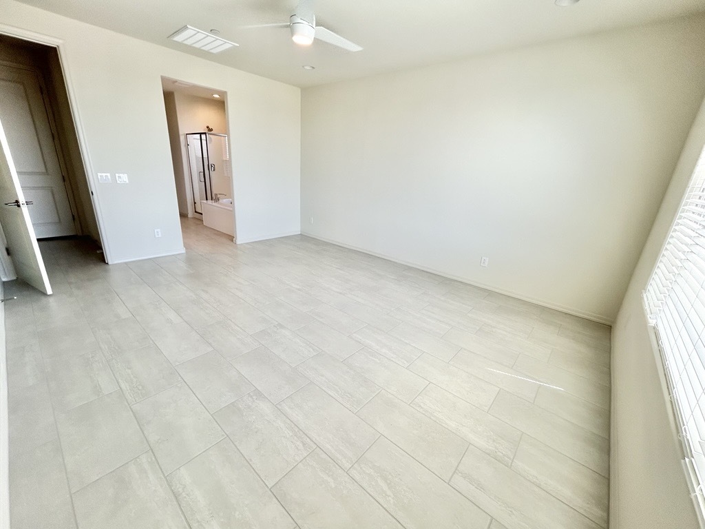 Building Photo - 13531 W Calle de Baca