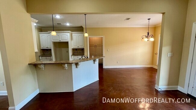 Building Photo - 117 Memory Lane
