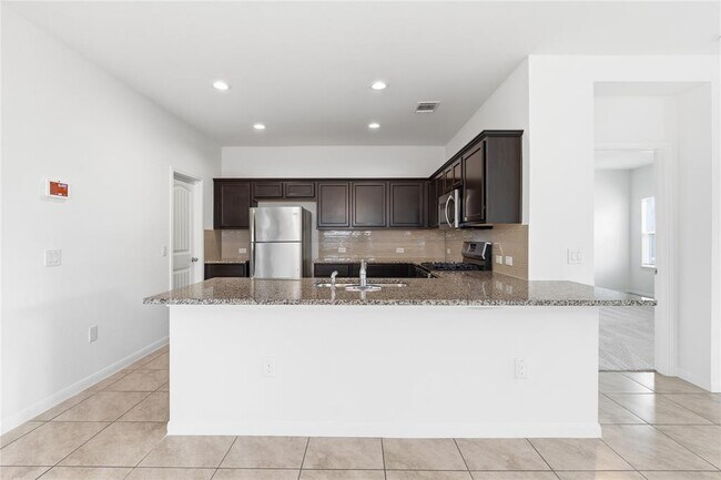 Building Photo - 7121 Ranchito Dr