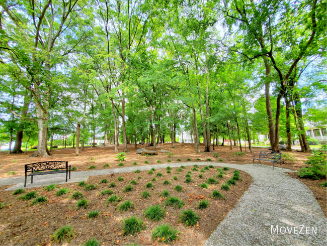 Building Photo - 17011 Hedgerow Park Rd